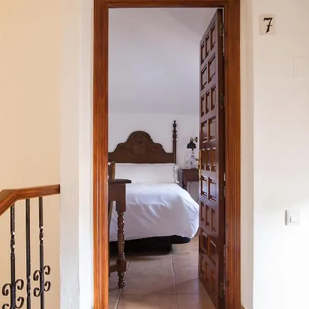 Hotel Tugasa Y Rurales La