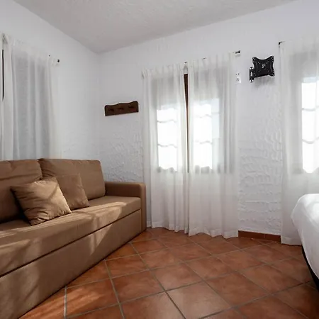 Hotel Tugasa La Villaluenga Del Rosario