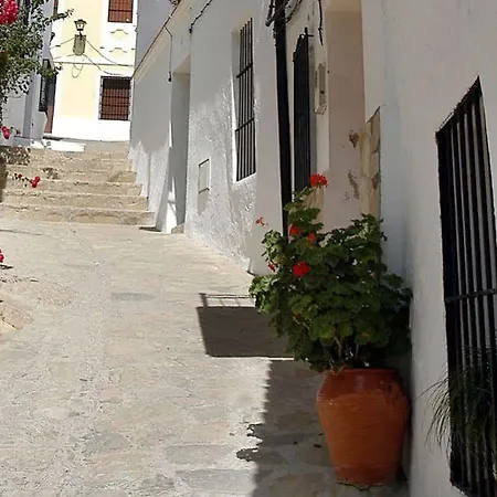 Hotel Tugasa Y Rurales La