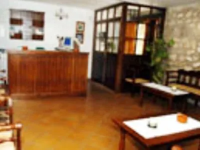 Tugasa Y Rurales La Hotel